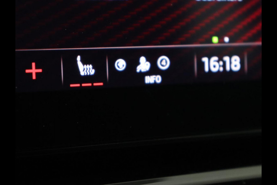 Škoda Octavia 1.4 TSI iV Business Edition Plus | Head-Up | Camera | Stoelverwarming | Side Assist | Achterbankverwarming | Carplay | Keyless | Elektrische voorstoelen | Memory | Sfeerverlichting | Navigatie | PHEV