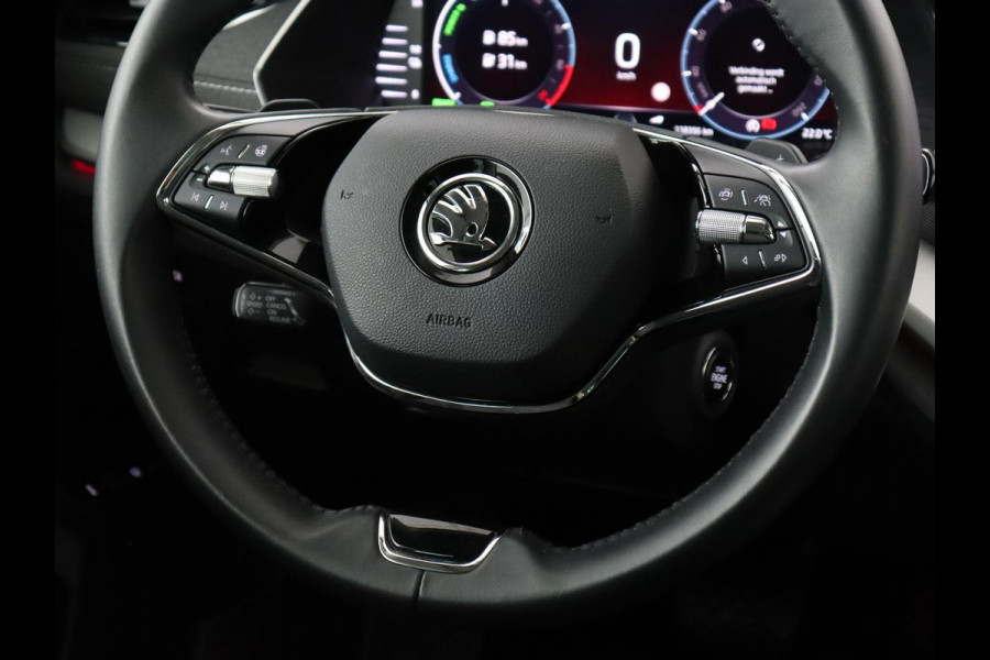 Škoda Octavia 1.4 TSI iV Business Edition Plus | Head-Up | Camera | Stoelverwarming | Side Assist | Achterbankverwarming | Carplay | Keyless | Elektrische voorstoelen | Memory | Sfeerverlichting | Navigatie | PHEV