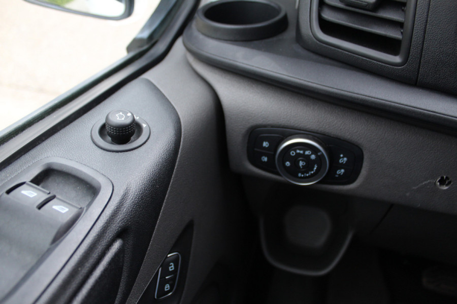 Ford Transit Custom 300 2.0 TDCI 130PK Automaat L1H1 Trend Sortimo inrichting / Stroomomvormer 220V