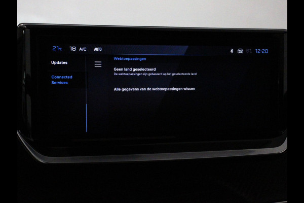 Peugeot 2008 1.2 PureTech 130pk Automaat Allure Pack Climate Control Cruise control Parkeersensoren LED Navigatie Apple Carplay/ Android Auto