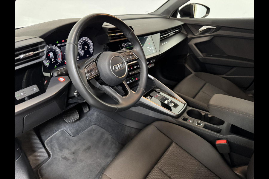 Audi A3 Sportback 1.4 TFSI e Advanced | DEMO ! | Navigatie Apple Carplay/ Android Auto Camera Parkeersensoren Adaptive Cruise Control Stoelverwarming Virtual Cockpit Climate Control