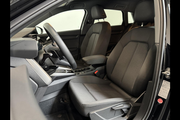 Audi A3 Sportback 1.4 TFSI e Advanced | DEMO ! | Navigatie Apple Carplay/ Android Auto Camera Parkeersensoren Adaptive Cruise Control Stoelverwarming Virtual Cockpit Climate Control