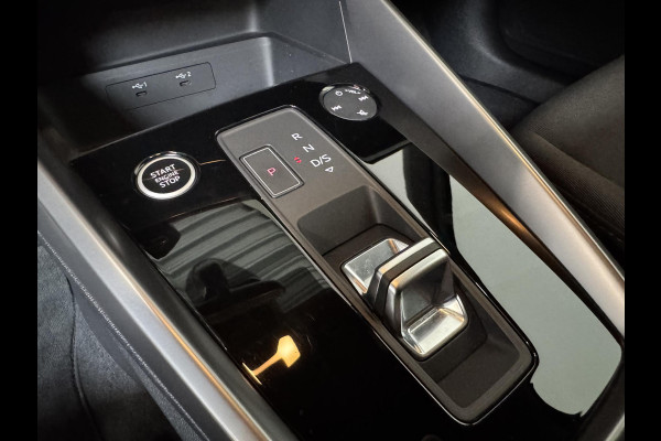 Audi A3 Sportback 1.4 TFSI e Advanced | DEMO ! | Navigatie Apple Carplay/ Android Auto Camera Parkeersensoren Adaptive Cruise Control Stoelverwarming Virtual Cockpit Climate Control