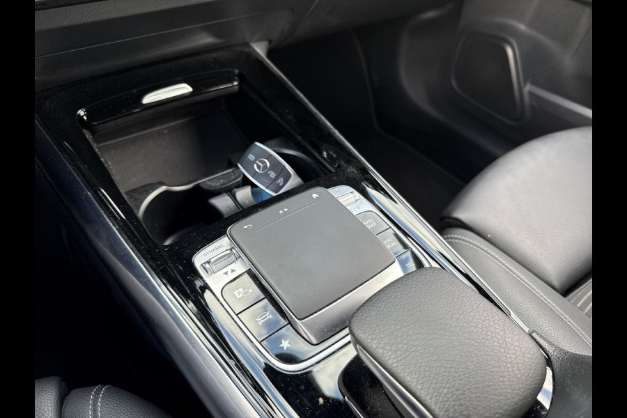 Mercedes-Benz B-Klasse 180 Launch Edition | Automaat | widescreen | trekhaak