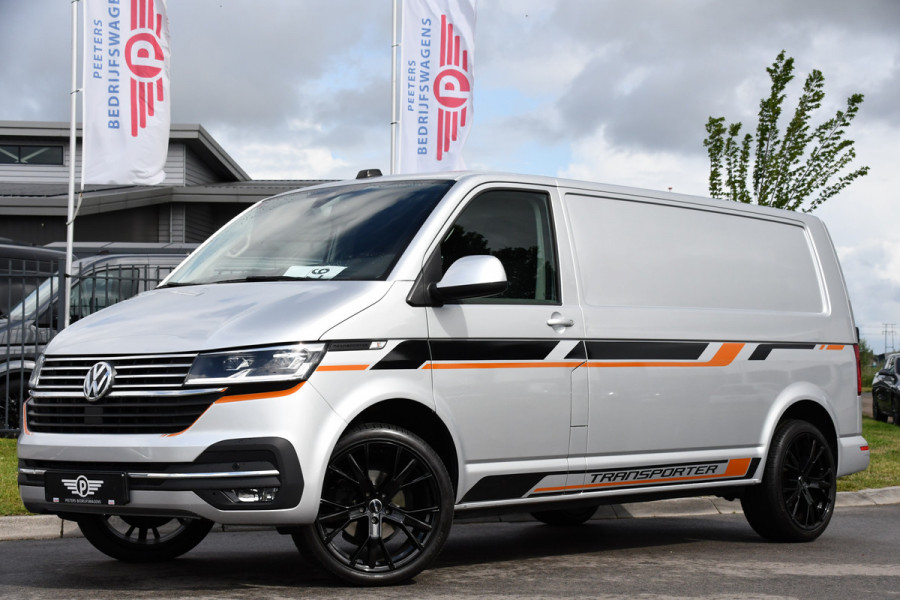 Volkswagen Transporter 2.0 TDI L2H1 30 Highline PB Edition Adaptieve Cruise, Carplay, Camera, 150pk, Automaat, LED, Multimedia, Sensoren, Uniek!