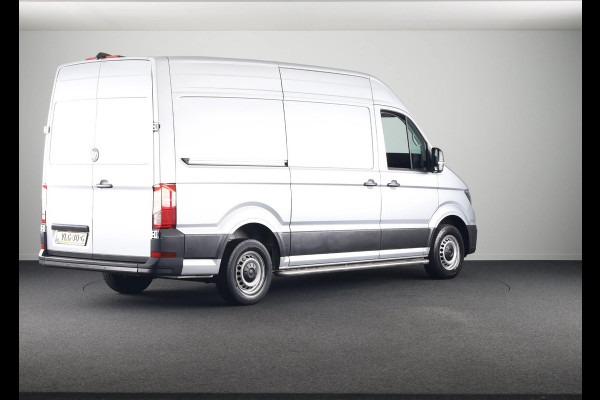 Volkswagen Crafter 35 2.0 TDI L3H3 Highline 140 pk Automaat | Navigatie | Parkeersensoren | Achteruitrijcamera | Cruise control |