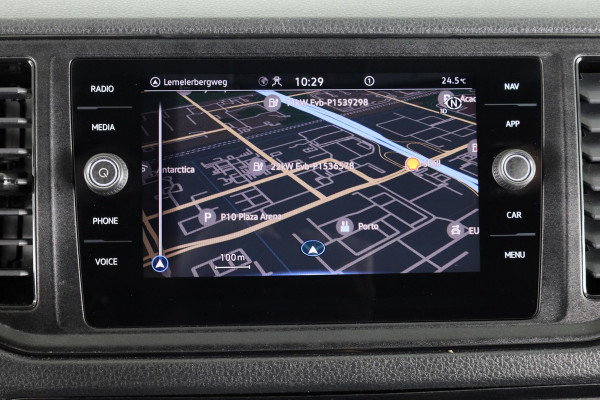 Volkswagen Crafter 35 2.0 TDI L3H3 Highline 140 pk Automaat | Navigatie | Parkeersensoren | Achteruitrijcamera | Cruise control |