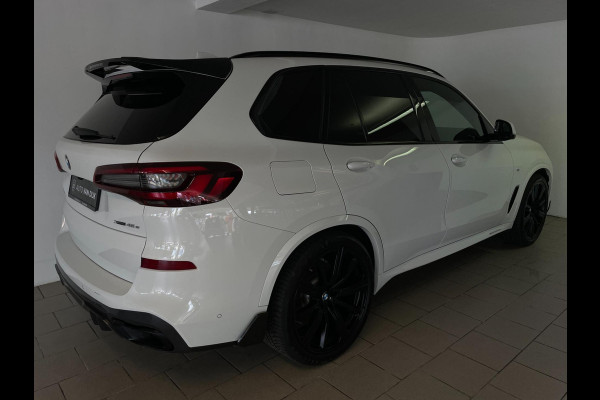 BMW X5 XDrive45e High Executive M PAKKET M PERFORMANCE CARBON AIRCO NAVI CRUISE BT STOELVERW LUCHTV 22INCH CAMERA NIEUWSTAAT