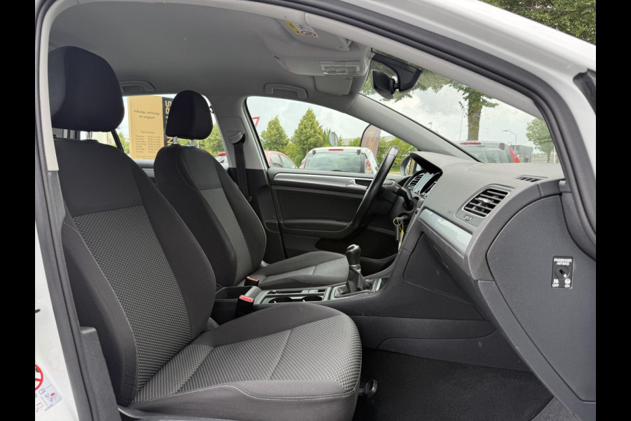 Volkswagen Golf 1.0 TSI Trendline 2e Eigenaar,Carplay,Navi,Clima,Cruise,Pdc V+A,Apk tot 03-2027