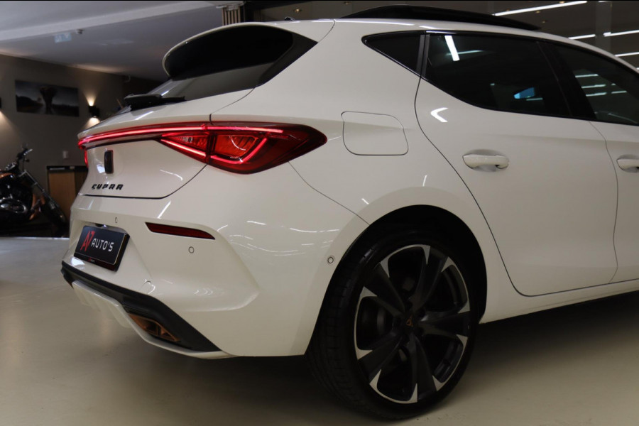 CUPRA Leon 1.4 e-Hybrid VZ Performance PANO /STOELV/SFEERV/CA/M/VOL