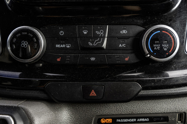 Ford Transit Custom 300 TDCI | 170PK | 5-Zits | CarPlay | DC | Navi | Camera | Zijschuifdeur R + L | LED | Cruise | Airco | PDC | Euro 6