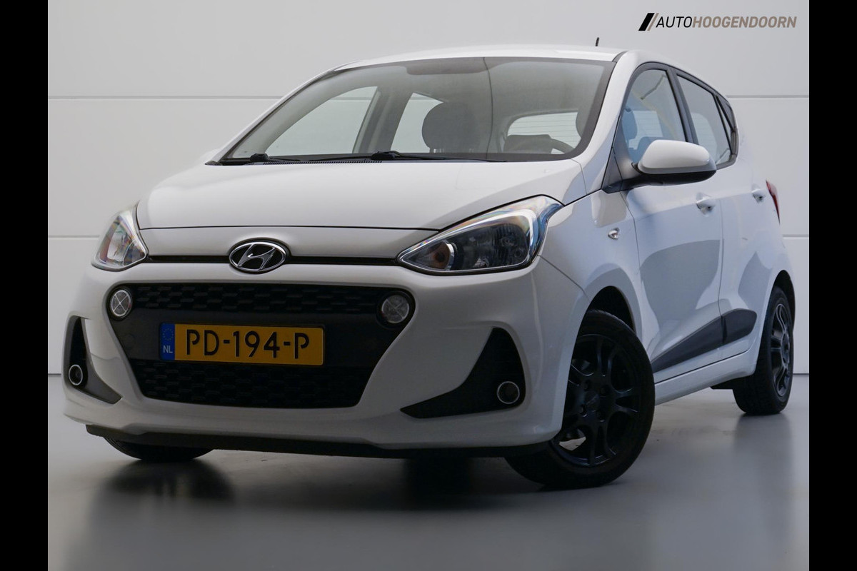 Hyundai i10 1.0i Go! Sport Edition (APPLE CARPLAY,LED,NAVIGATIE,CRUISE,AIRCO,LM-VELGEN,NIEUWE APK,TOPCONDITIE) Hyundai i10 1.0i Go! Sport Edition (APPLE CARPLAY,LED,NAVIGATIE,CRUISE,AIRCO,LM-VELGEN,NIEUWE APK,TOPCONDITIE)