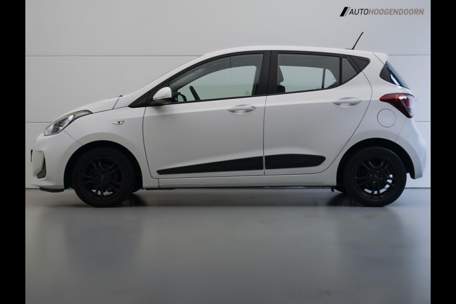Hyundai i10 1.0i Go! Sport Edition (APPLE CARPLAY,LED,NAVIGATIE,CRUISE,AIRCO,LM-VELGEN,NIEUWE APK,TOPCONDITIE)