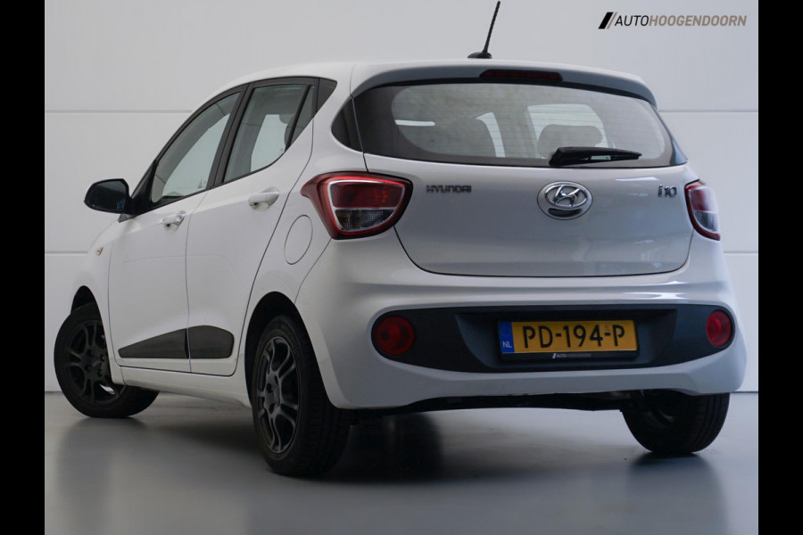 Hyundai i10 1.0i Go! Sport Edition (APPLE CARPLAY,LED,NAVIGATIE,CRUISE,AIRCO,LM-VELGEN,NIEUWE APK,TOPCONDITIE)