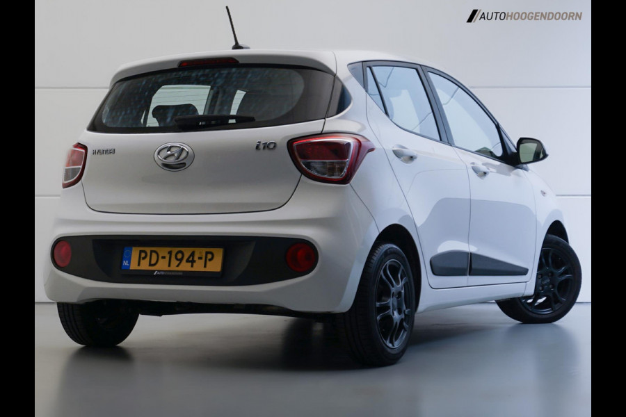 Hyundai i10 1.0i Go! Sport Edition (APPLE CARPLAY,LED,NAVIGATIE,CRUISE,AIRCO,LM-VELGEN,NIEUWE APK,TOPCONDITIE)
