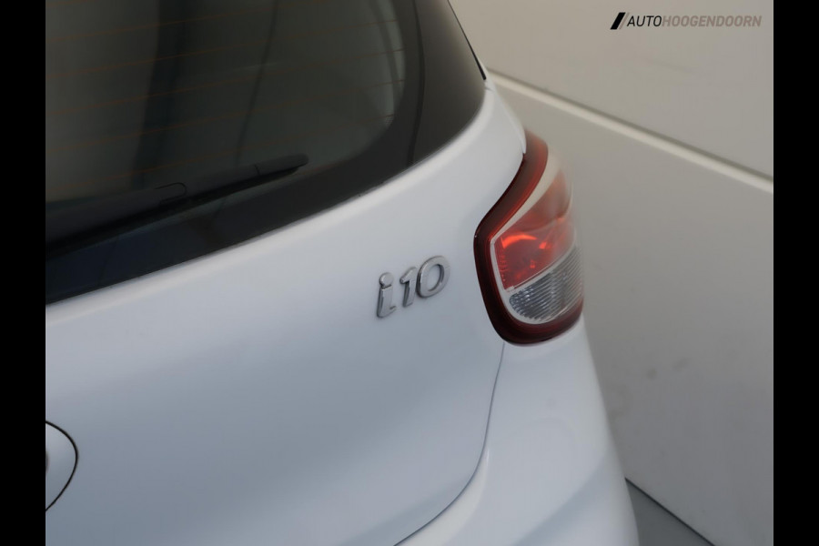 Hyundai i10 1.0i Go! Sport Edition (APPLE CARPLAY,LED,NAVIGATIE,CRUISE,AIRCO,LM-VELGEN,NIEUWE APK,TOPCONDITIE)