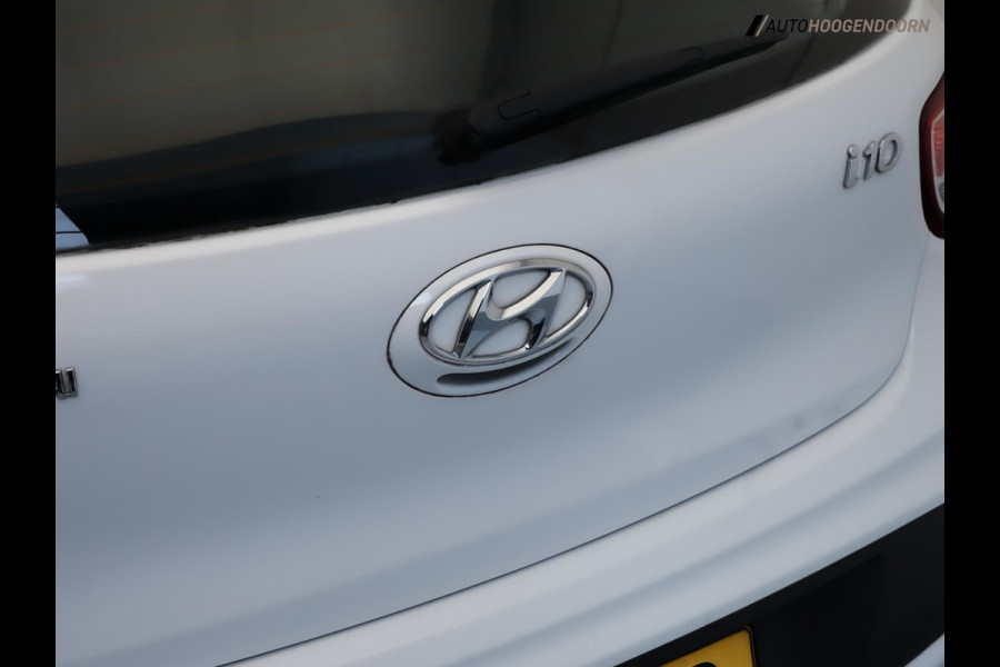 Hyundai i10 1.0i Go! Sport Edition (APPLE CARPLAY,LED,NAVIGATIE,CRUISE,AIRCO,LM-VELGEN,NIEUWE APK,TOPCONDITIE)