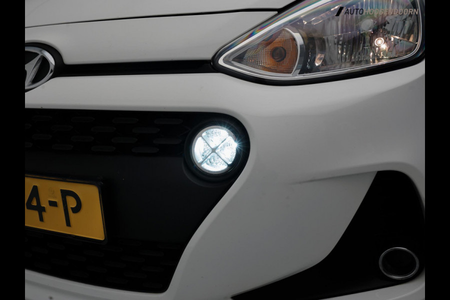 Hyundai i10 1.0i Go! Sport Edition (APPLE CARPLAY,LED,NAVIGATIE,CRUISE,AIRCO,LM-VELGEN,NIEUWE APK,TOPCONDITIE)