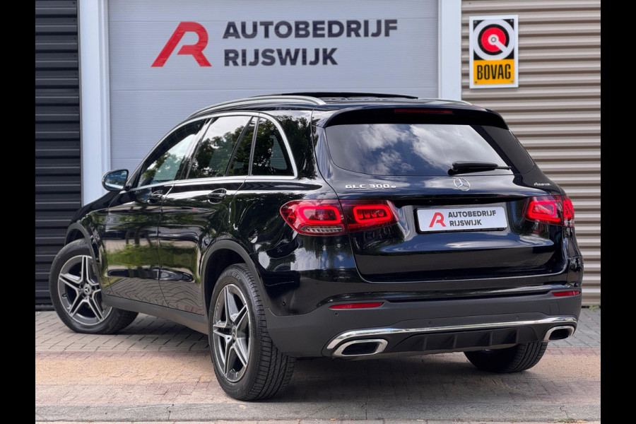 Mercedes-Benz GLC 300e AMG 4MATIC Pano/Camera/Keyless/Sfeer