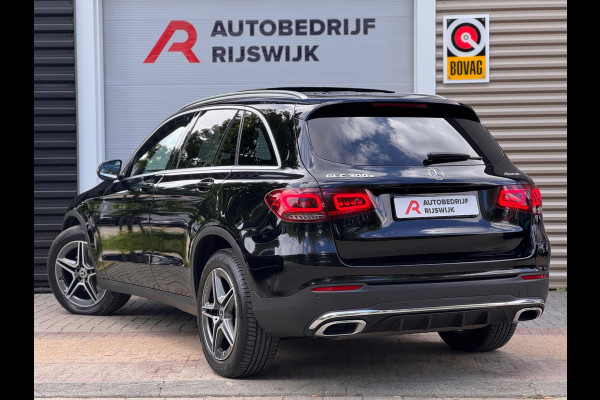 Mercedes-Benz GLC 300e AMG 4MATIC Pano/Camera/Keyless/Sfeer