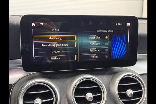 Mercedes-Benz GLC 300e AMG 4MATIC Pano/Camera/Keyless/Sfeer