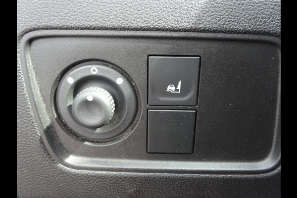 Renault Express 1.5 dCi AIRCO GROOT NAVI SCHERM SCHUIFDEUR CRUISE CONTROL