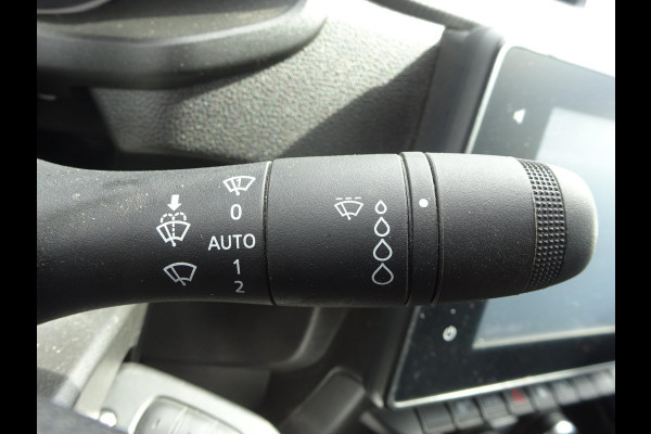Renault Express 1.5 dCi AIRCO GROOT NAVI SCHERM SCHUIFDEUR CRUISE CONTROL