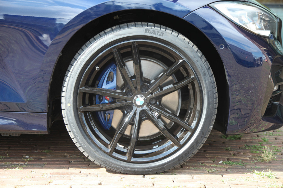 BMW 3-serie 330e M Sport HD/Adaptive/trekhaak/laser/Memory