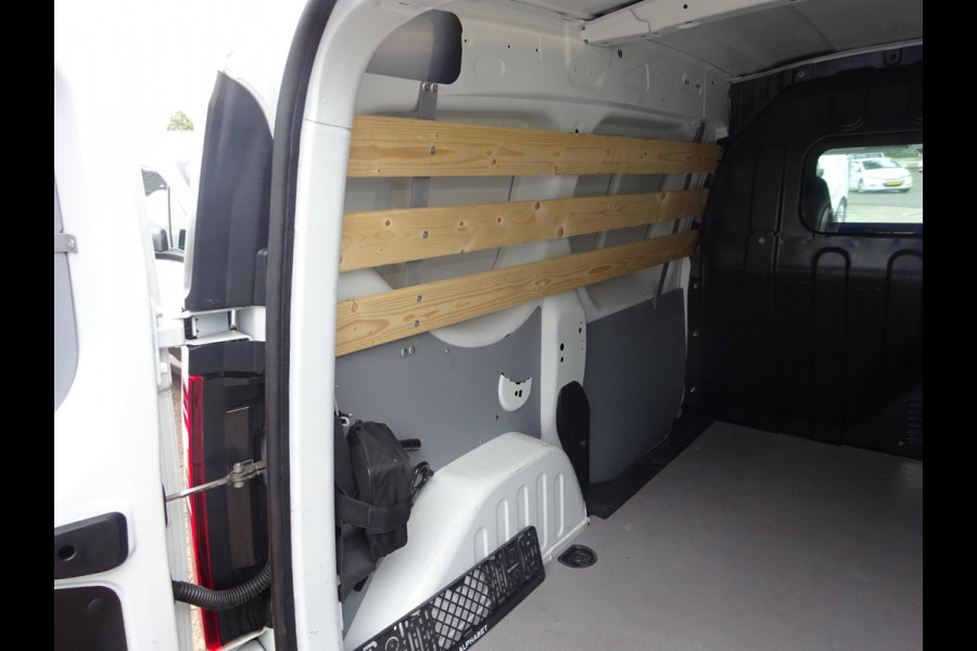Renault Express 1.5 dCi ( Kangoo zustermodel ) + AIRCO GROOT NAVI SCHERM SCHUIFDEUR CRUISE CONTROL
