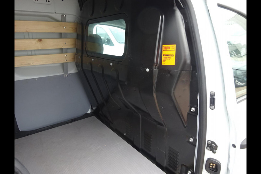 Renault Express 1.5 dCi ( Kangoo zustermodel ) + AIRCO GROOT NAVI SCHERM SCHUIFDEUR CRUISE CONTROL