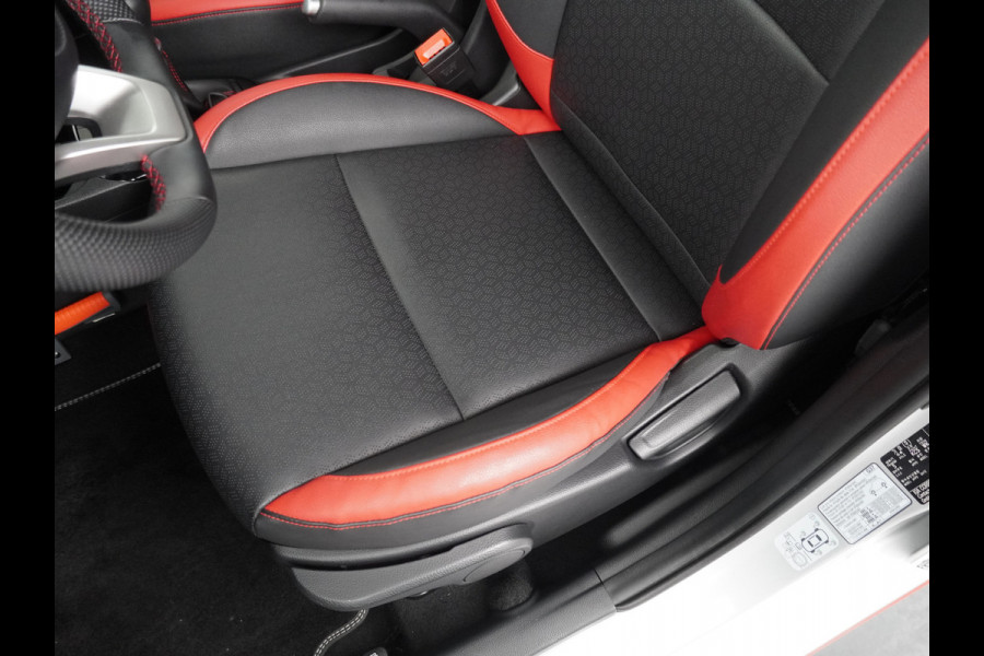 Kia Picanto 1.0 DPi GT-Line Apple Carplay/Android Auto - Cruise Control - Climate Control - Lederen bekleding - Navigatie - Achteruitrijcamera Fabrieksgarantie tot 06-2031