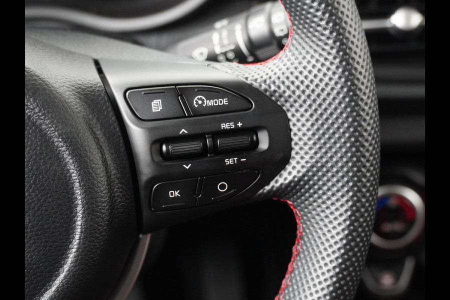 Kia Picanto 1.0 DPi GT-Line Apple Carplay/Android Auto - Cruise Control - Climate Control - Lederen bekleding - Navigatie - Achteruitrijcamera Fabrieksgarantie tot 06-2031