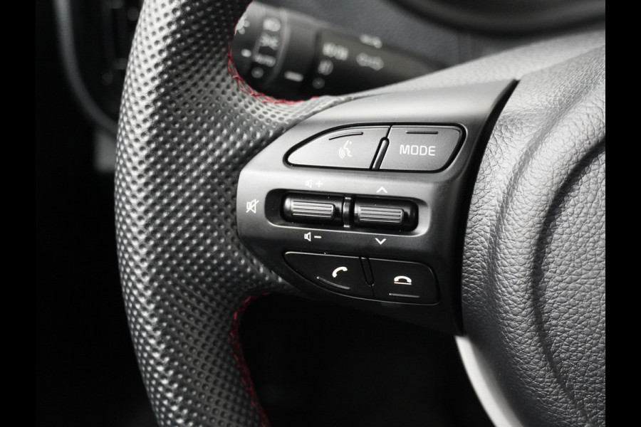 Kia Picanto 1.0 DPi GT-Line Apple Carplay/Android Auto - Cruise Control - Climate Control - Lederen bekleding - Navigatie - Achteruitrijcamera Fabrieksgarantie tot 06-2031