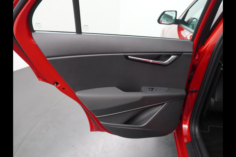 Kia Niro 1.6 GDi Hybrid DynamicLine Airco - Apple Carplay/Android Auto - Cruise Control Adaptief - Navigatie - Achteruitrijcamera - Fabrieksgarantie tot 04-2031