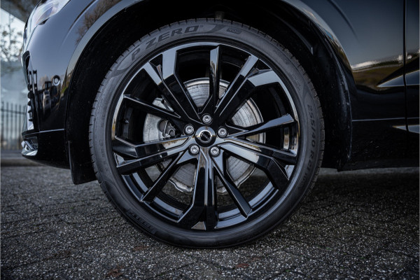 Volvo XC60 2.0 T6 Plug-in hybrid AWD Ultimate Black Edition ** Trekhaak ** Ventilatie ** Panodak ** B&W ** 12-2024!!
