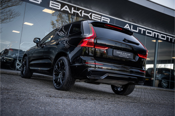 Volvo XC60 2.0 T6 Plug-in hybrid AWD Ultimate Black Edition ** Trekhaak ** Ventilatie ** Panodak ** B&W ** 12-2024!!