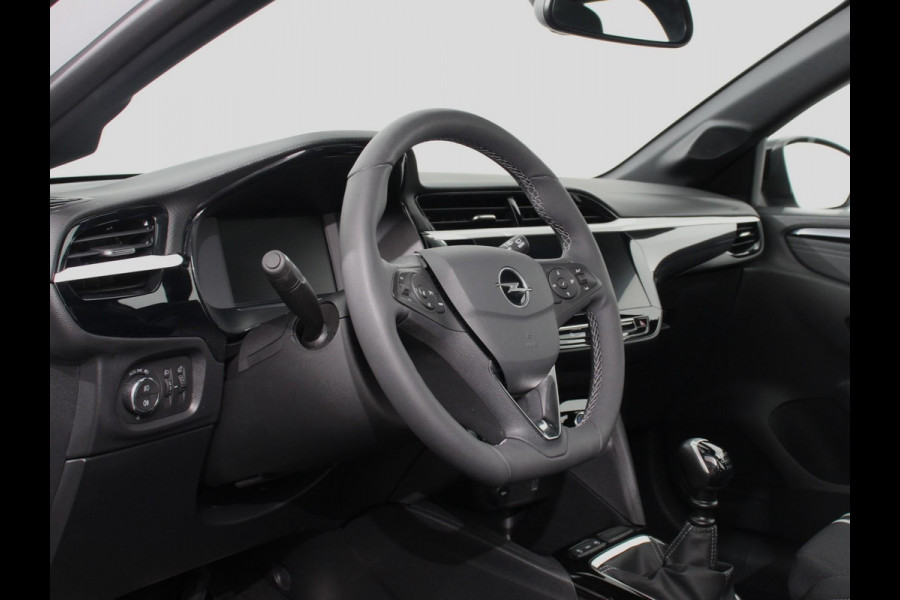 Opel Corsa 1.2 GS Achteruitrij camera Parkeersensoren Cruise control LED Verwarmde voorstoelen Stuurwiel verwarmd Climate control Apple carplay/ Android Auto