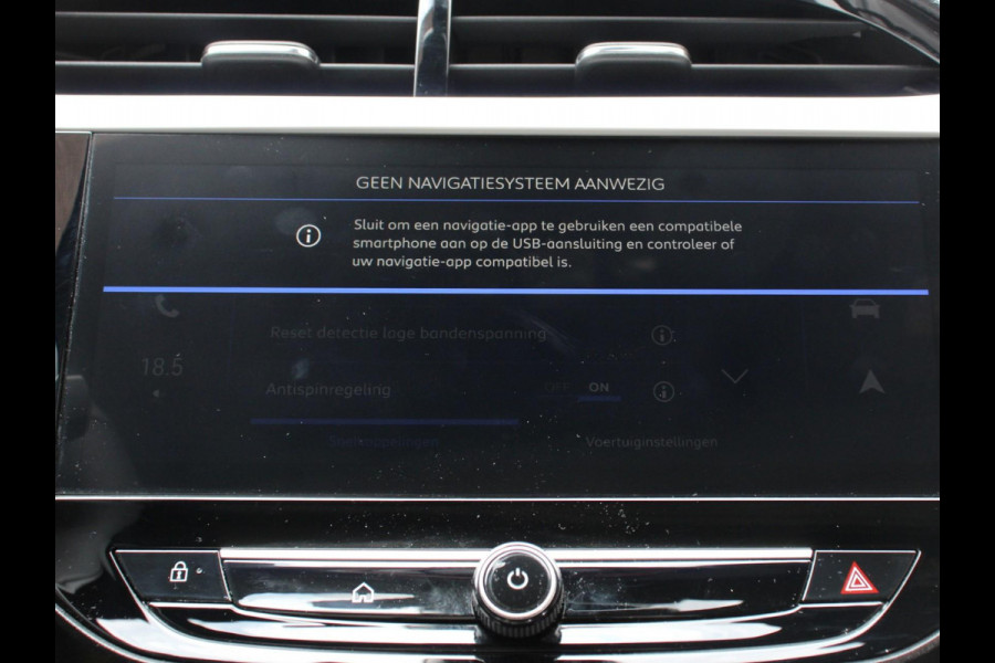 Opel Corsa 1.2 GS Achteruitrij camera Parkeersensoren Cruise control LED Verwarmde voorstoelen Stuurwiel verwarmd Climate control Apple carplay/ Android Auto
