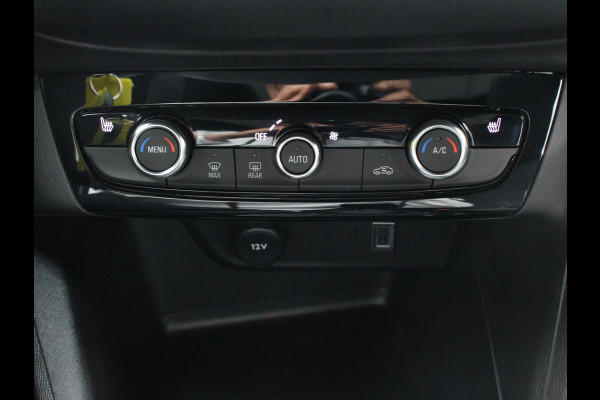 Opel Corsa 1.2 GS Achteruitrij camera Parkeersensoren Cruise control LED Verwarmde voorstoelen Stuurwiel verwarmd Climate control Apple carplay/ Android Auto