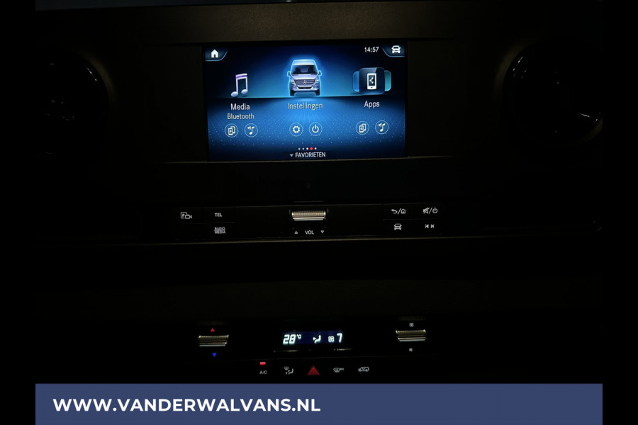 Mercedes-Benz Sprinter 317 CDI 170pk L3H2 Euro6 Airco | Camera | Apple Carplay | Android Auto Cruisecontrol, Parkeersensoren, Stoelverwarming, Bijrijdersbank, MBUX