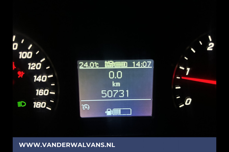 Mercedes-Benz Sprinter 317 CDI 170pk L3H2 Euro6 Airco | Camera | Apple Carplay | Android Auto Cruisecontrol, Parkeersensoren, Stoelverwarming, Bijrijdersbank, MBUX