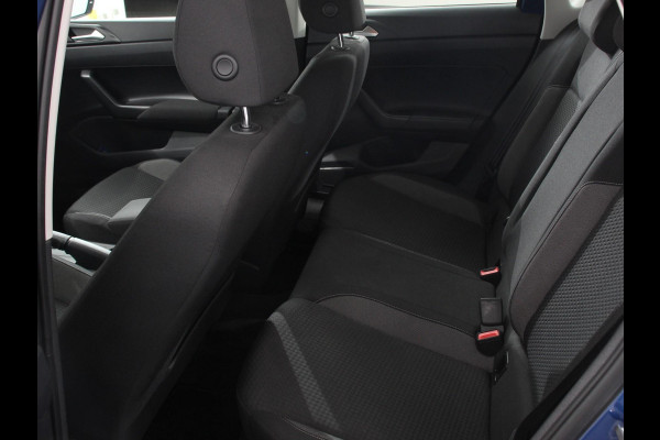 Volkswagen Polo 1.0 TSI Life | DEMO ! | Nieuw model Navigatie Digitale Cockpit Airco Parkeer sensoren V+A | LED Lichtmetalen Velgen