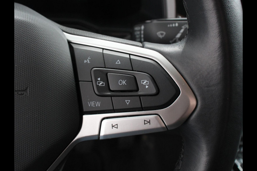Volkswagen Polo 1.0 TSI Life | DEMO ! | Nieuw model Navigatie Digitale Cockpit Airco Parkeer sensoren V+A | LED Lichtmetalen Velgen