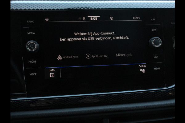 Volkswagen Polo 1.0 TSI Life | DEMO ! | Nieuw model Navigatie Digitale Cockpit Airco Parkeer sensoren V+A | LED Lichtmetalen Velgen