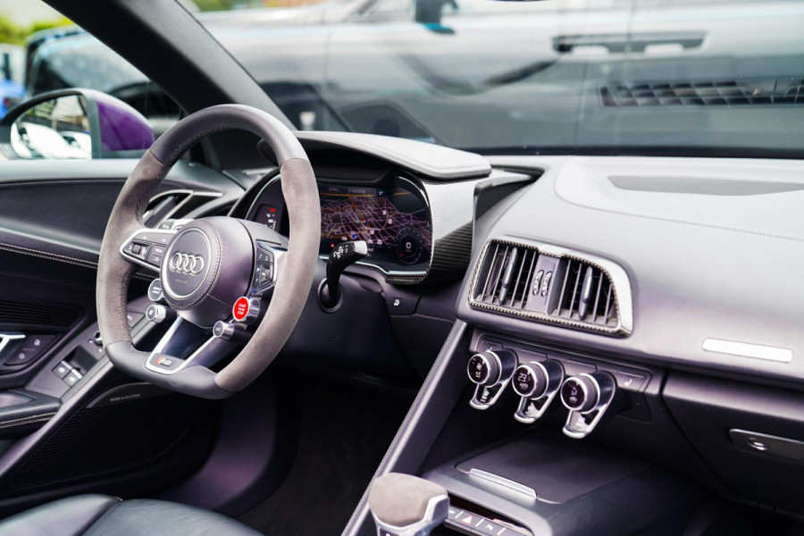 Audi R8 5.2 FSI Quattro Plus | Carbon |Audi Exclusive | Dealer onderhouden | PPF | RS-Zetels | RS Sportstuur | Bang&Olufsen | LED