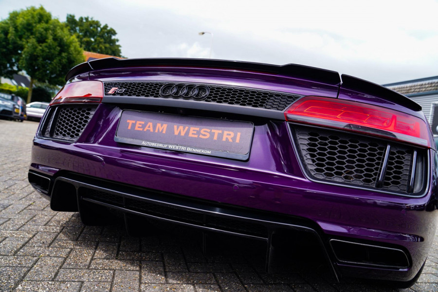 Audi R8 5.2 FSI Quattro Plus | Carbon |Audi Exclusive | Dealer onderhouden | PPF | RS-Zetels | RS Sportstuur | Bang&Olufsen | LED