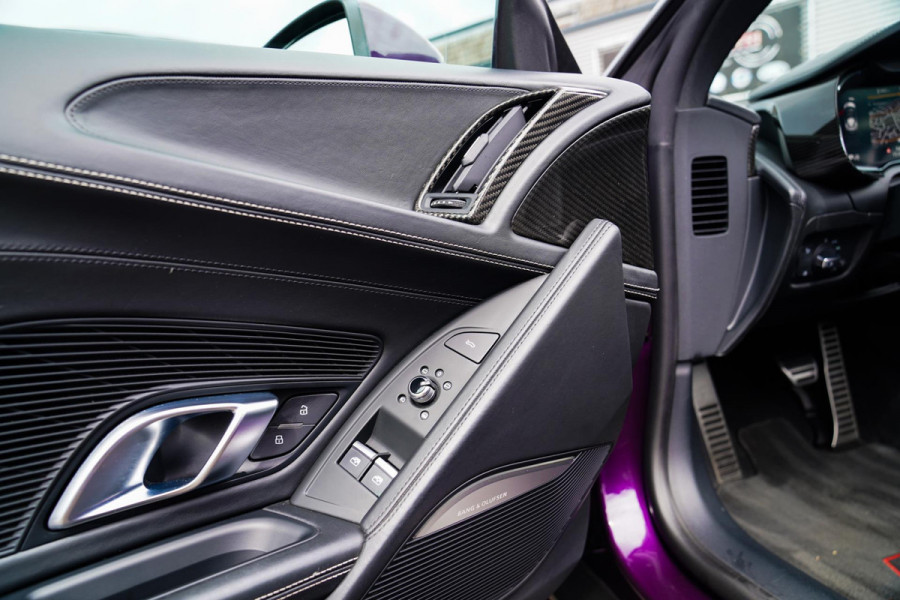 Audi R8 5.2 FSI Quattro Plus | Carbon |Audi Exclusive | Dealer onderhouden | PPF | RS-Zetels | RS Sportstuur | Bang&Olufsen | LED