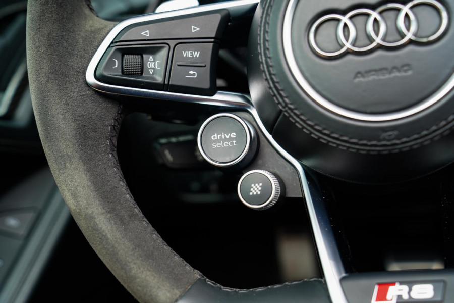 Audi R8 5.2 FSI Quattro Plus | Carbon |Audi Exclusive | Dealer onderhouden | PPF | RS-Zetels | RS Sportstuur | Bang&Olufsen | LED