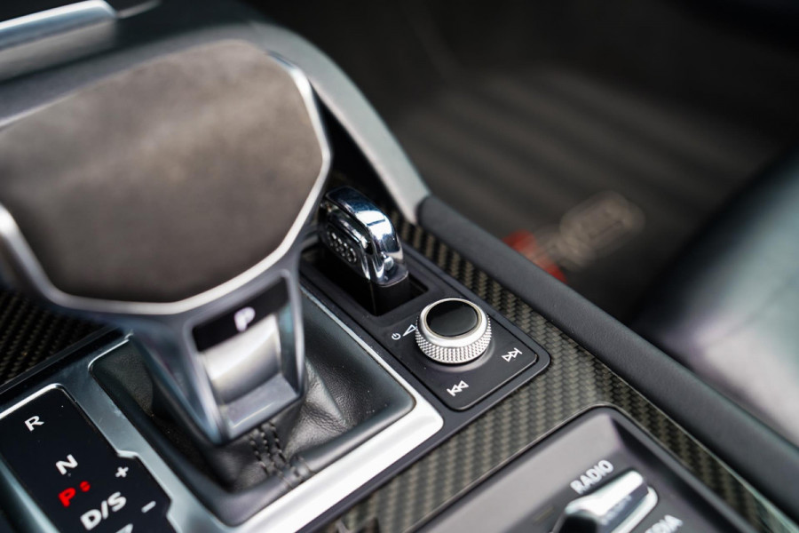 Audi R8 5.2 FSI Quattro Plus | Carbon |Audi Exclusive | Dealer onderhouden | PPF | RS-Zetels | RS Sportstuur | Bang&Olufsen | LED