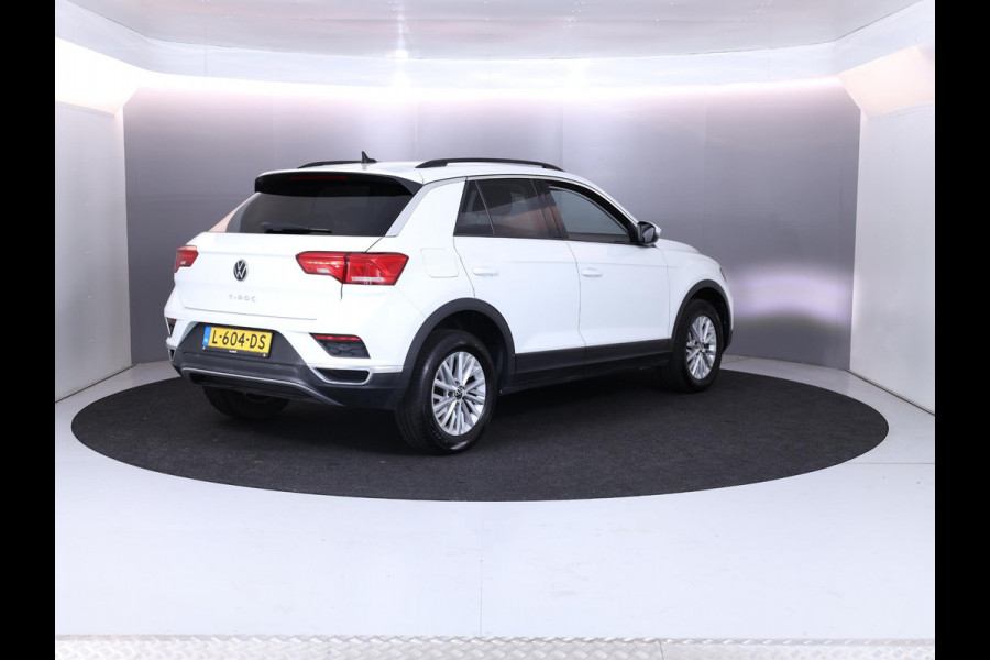 Volkswagen T-Roc 1.5 TSI Style 150 pk Automaat (DSG) | Navigatie | Parkeersensoren | Achteruitrijcamera | Adaptieve cruise control | Autom. airco | Apple Carplay/Android Auto |